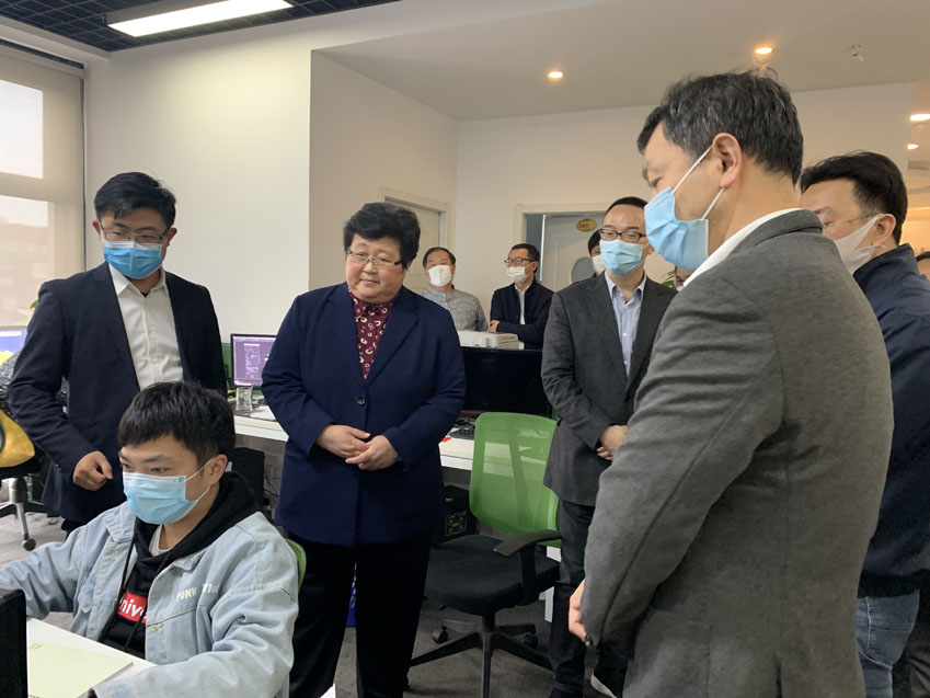 寶山區區領導一行蒞臨邁維動漫調研企業復工復產情況(圖1)