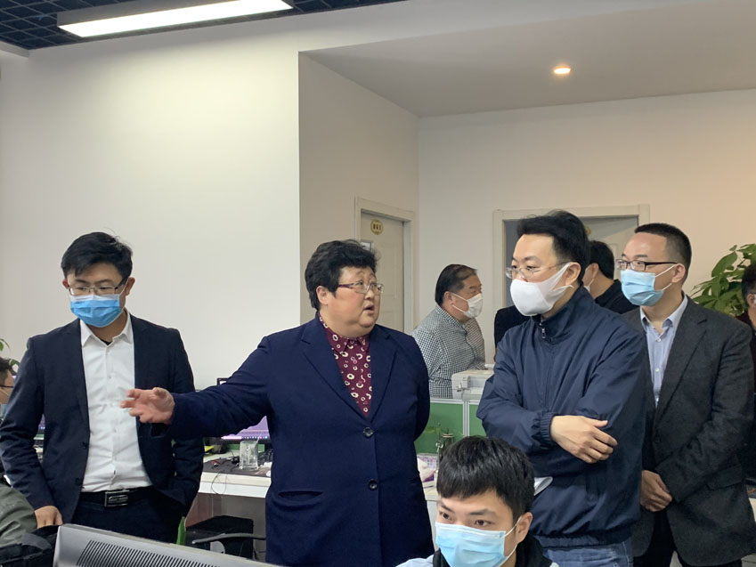寶山區區領導一行蒞臨邁維動漫調研企業復工復產情況(圖5)