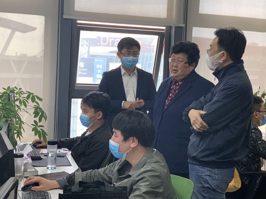 寶山區區領導一行蒞臨邁維動漫調研企業復工復產情況(圖6)