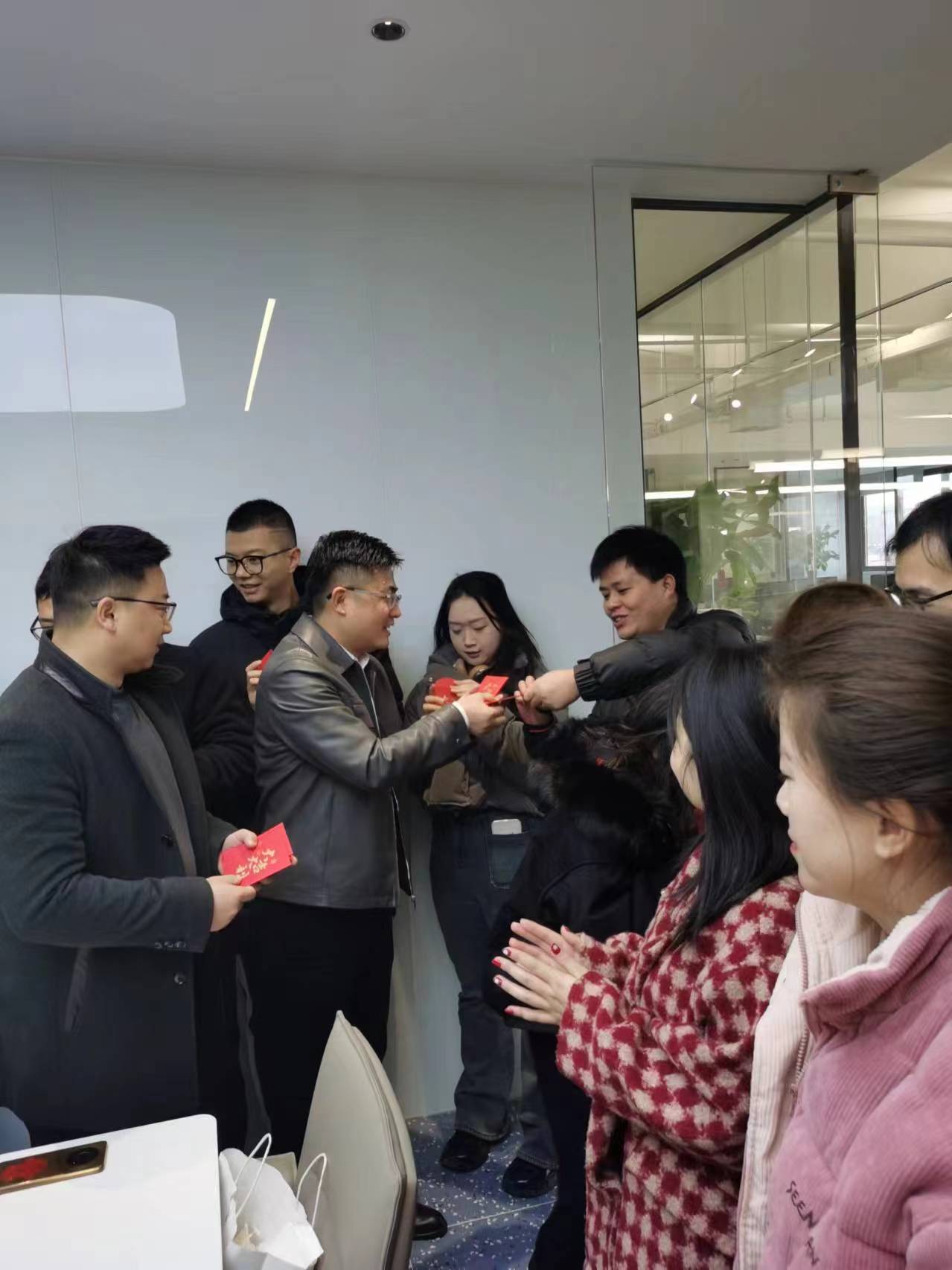 上海邁維動(dòng)漫科技有限公司喜迎新年喬遷之喜：立足新起點(diǎn)，開啟新征程！(圖7)