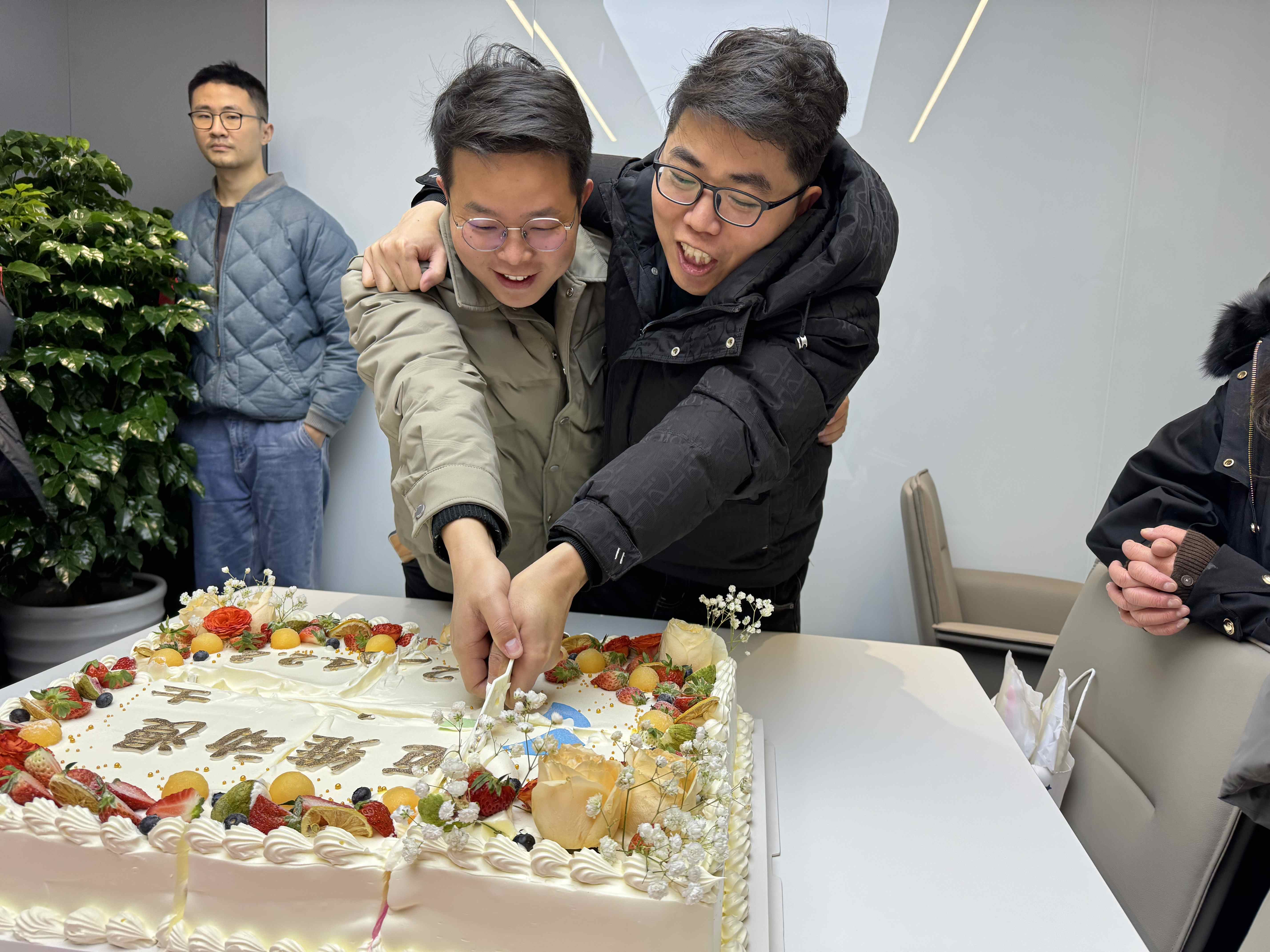 上海邁維動(dòng)漫科技有限公司喜迎新年喬遷之喜：立足新起點(diǎn)，開啟新征程！(圖9)